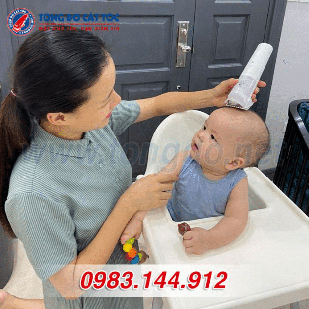 Mách mẹ kinh nghiệm chọn mua tông đơ cắt tóc em bé 13 - tong do cat toc em be